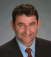 Bernard P. Wolfsdorf,华枫移民